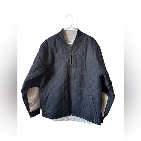 Bylt Bomber Jacket Mens L Navy Gray Reversible Quilted Hi Lo Casual NWOT - Picture 3 of 15
